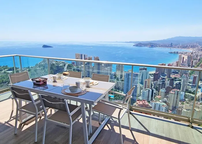 Skyscraper Apartment With Panoramic Views - Floor 38