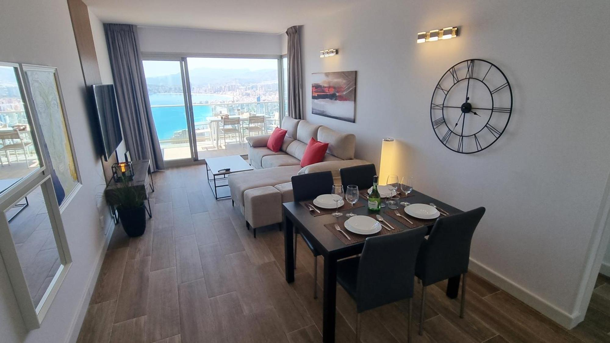Apartment Skyscraper With Panoramic Views - Floor 38